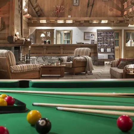 Pralioud - Confort Moderne, & Piscine Tatil Evi La Plagne